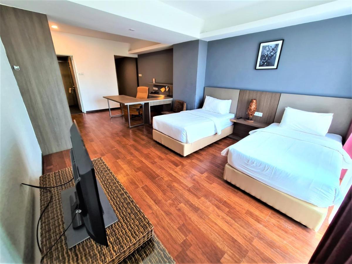 Nexus Regency Suites & Hotel Subang Jaya Exterior photo