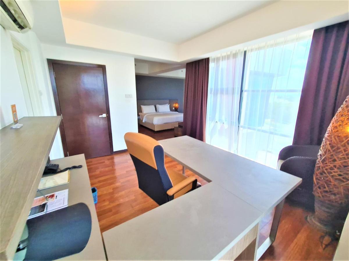 Nexus Regency Suites & Hotel Subang Jaya Exterior photo