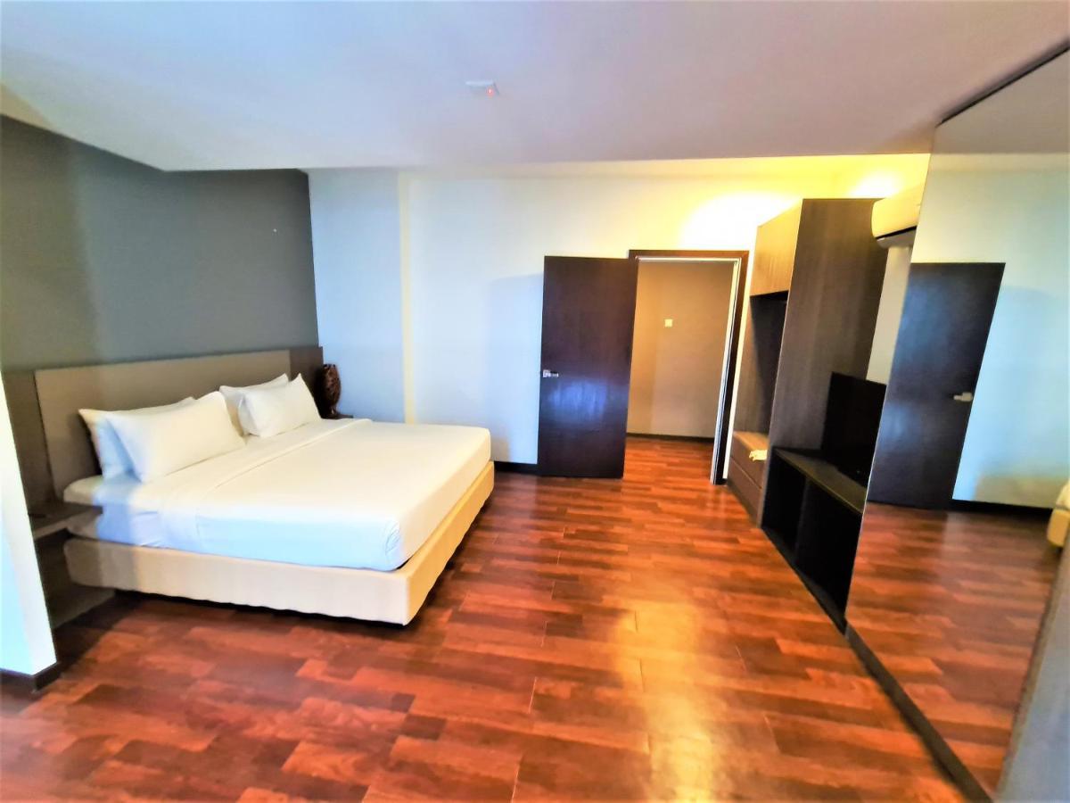 Nexus Regency Suites & Hotel Subang Jaya Exterior photo
