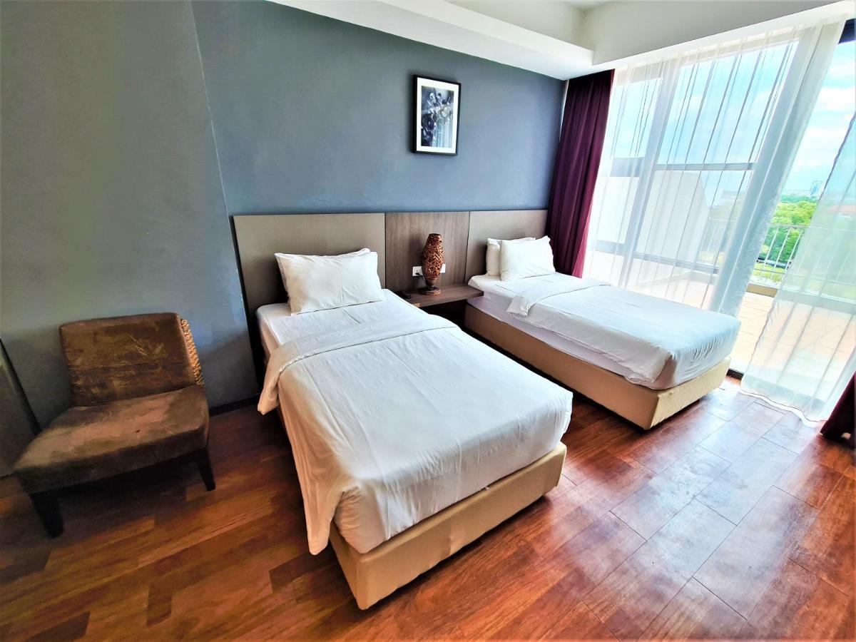 Nexus Regency Suites & Hotel Subang Jaya Exterior photo