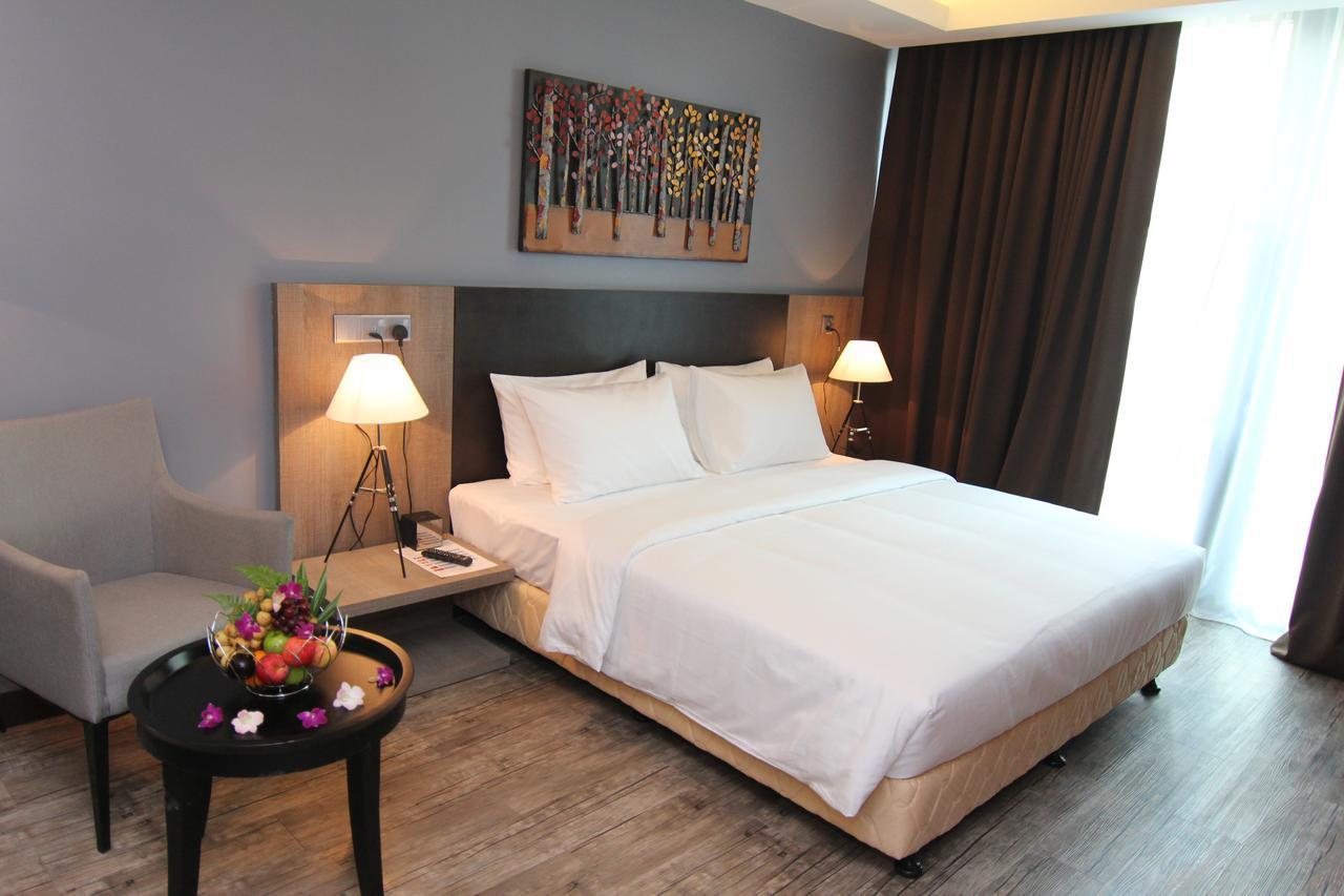 Nexus Regency Suites & Hotel Subang Jaya Exterior photo