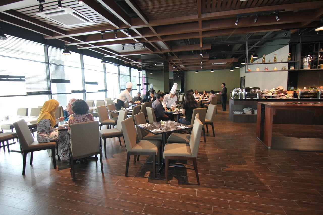 Nexus Regency Suites & Hotel Subang Jaya Exterior photo
