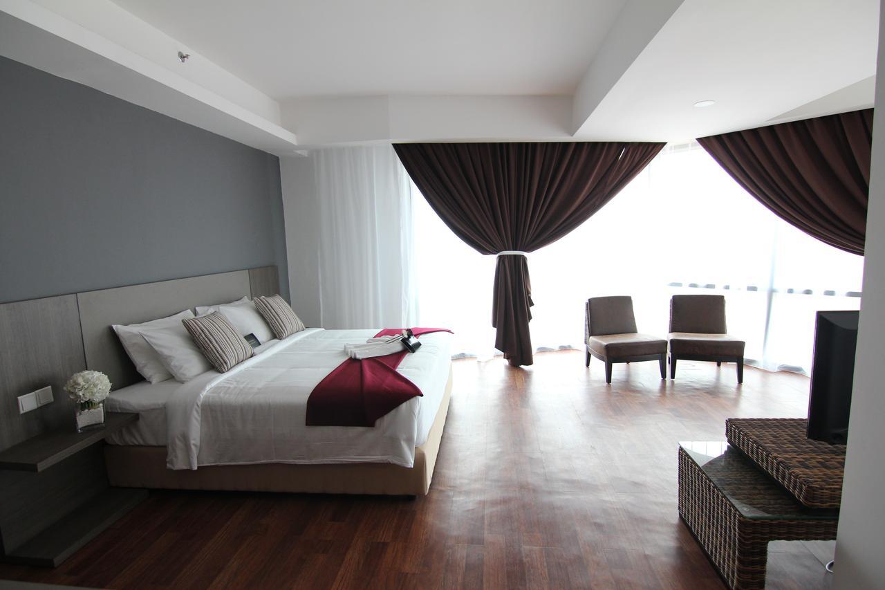 Nexus Regency Suites & Hotel Subang Jaya Exterior photo